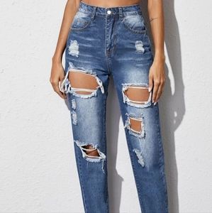 Distressed boyfriend jeans